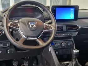 Dacia Sandero Stepway (2023) thumbnail 3