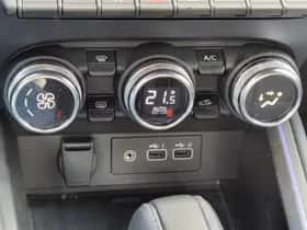 Renault Clio (2023) thumbnail 13