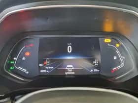 Renault Captur (2020) thumbnail 4