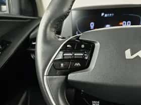 Kia Niro (2023) thumbnail 23