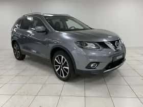 Nissan X-Trail (2017) thumbnail 4