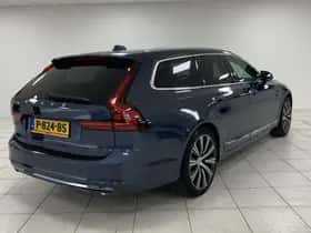 Volvo V90 (2022) thumbnail 2