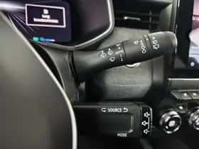Renault Clio (2024) thumbnail 23