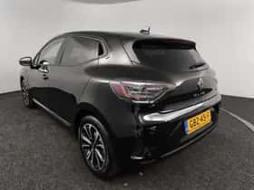 Renault Clio (2024) thumbnail 5