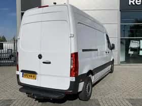 Mercedes-Benz Sprinter (2022) thumbnail 2