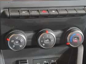 Renault Clio (2024) thumbnail 11