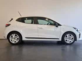 Renault Clio (2024) thumbnail 13
