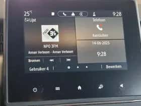 Renault Clio (2024) thumbnail 9