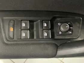 Volkswagen Tiguan (2023) thumbnail 19