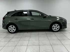 Kia Ceed (2022) thumbnail 15