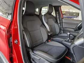Renault Captur (2020) thumbnail 16