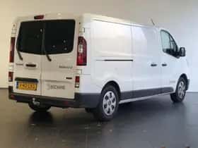 Renault Trafic (2025) thumbnail 2