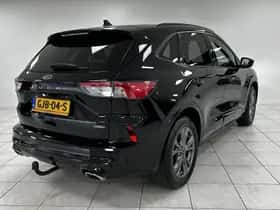 Ford Kuga (2023) thumbnail 2