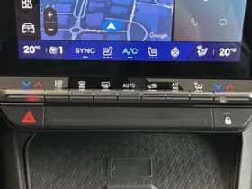 Renault Mégane E-Tech (2025) thumbnail 16