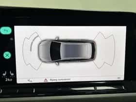 Volkswagen Golf (2022) thumbnail 11
