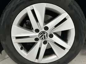 Volkswagen Golf (2022) thumbnail 24