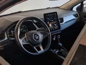 Renault Captur (2023) thumbnail 21