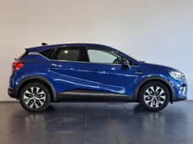 Renault Captur (2023) thumbnail 5