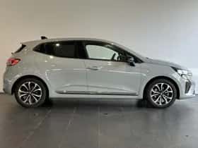 Renault Clio (2023) thumbnail 19