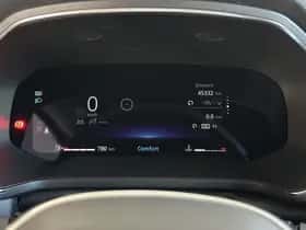 Renault Captur (2024) thumbnail 4