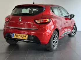 Renault Clio (2017) thumbnail 2