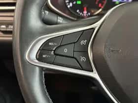 Renault Clio (2020) thumbnail 23