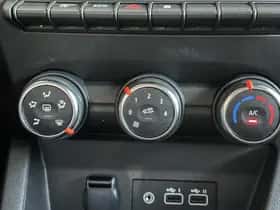 Renault Clio (2024) thumbnail 13