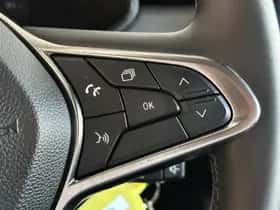 Renault Clio (2024) thumbnail 21