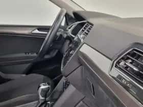 Volkswagen Tiguan (2023) thumbnail 6