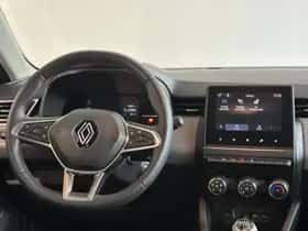 Renault Clio (2024) thumbnail 3