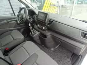 Renault Trafic (2025) thumbnail 3