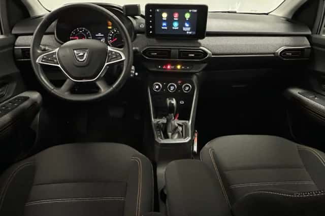 Dacia Sandero Stepway (2021) thumbnail 3