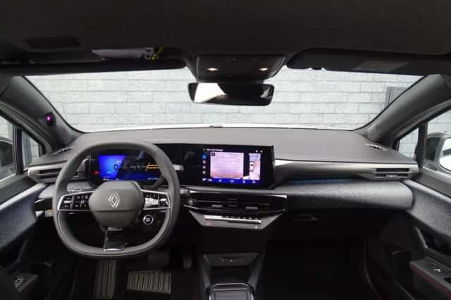 Renault Clio (2026) thumbnail 2