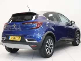 Renault Captur (2021) thumbnail 2