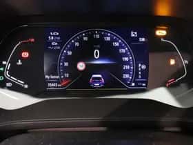 Renault Captur (2021) thumbnail 4