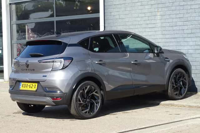Renault Captur (2026) thumbnail 2