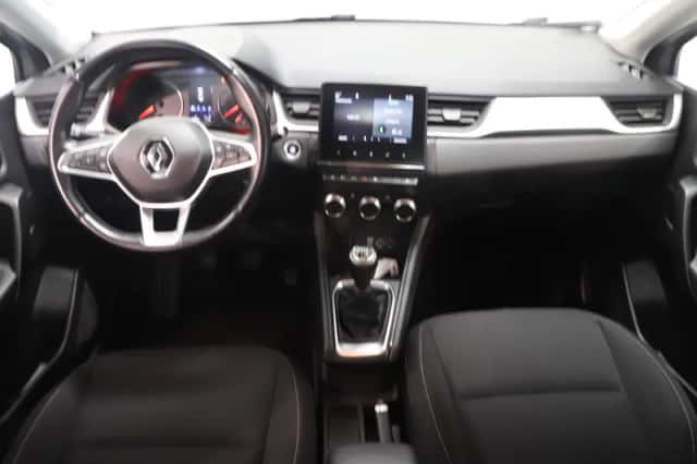 Renault Captur (2021) thumbnail 3