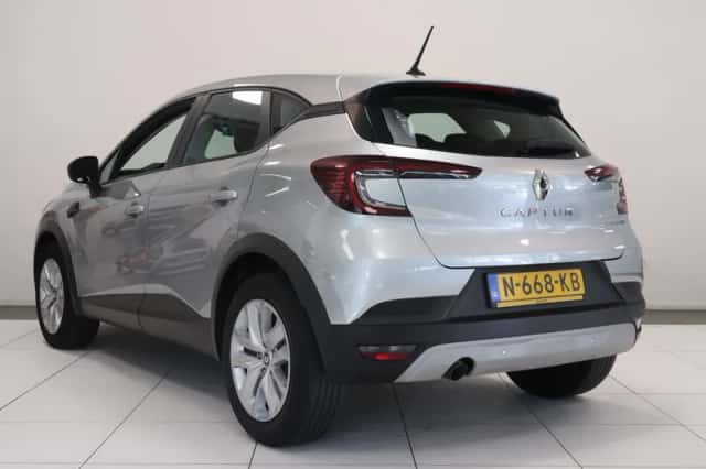 Renault Captur (2021) thumbnail 6