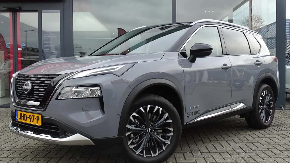Nissan X-Trail (2025) — foto 1