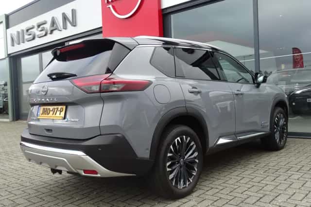Nissan X-Trail (2025) thumbnail 2