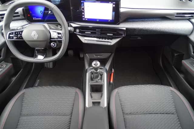 Renault Clio (2026) thumbnail 3