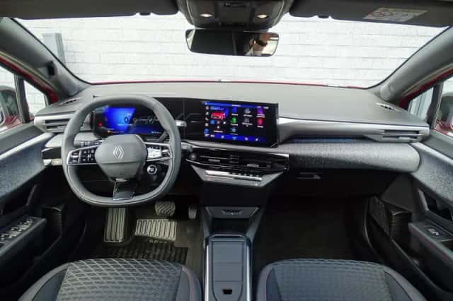 Renault Clio (2026) thumbnail 3