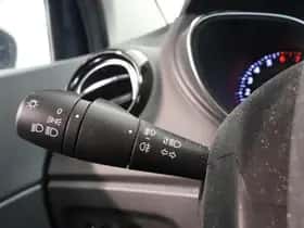 Renault Captur (2019) thumbnail 32