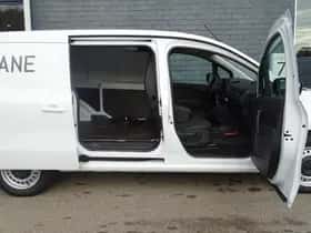 Renault Kangoo (2025) thumbnail 36