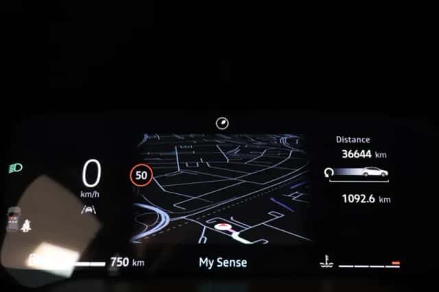 Renault Clio (2024) thumbnail 4