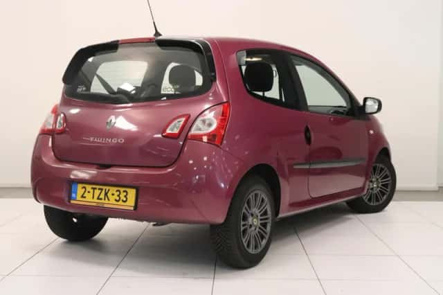 Renault Twingo (2014) thumbnail 2
