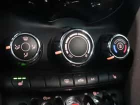 MINI Cooper (2016) thumbnail 12