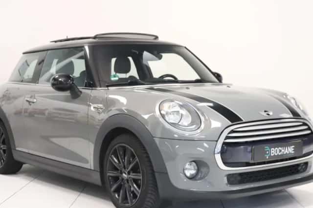 MINI Cooper (2016) thumbnail 5