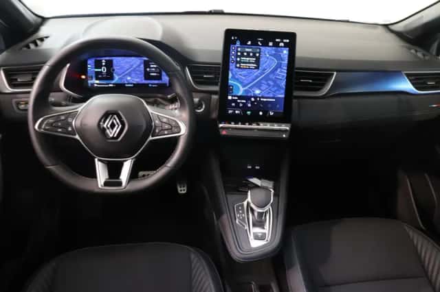 Renault Captur (2025) thumbnail 3