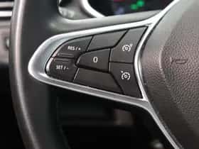Renault Clio (2021) thumbnail 24
